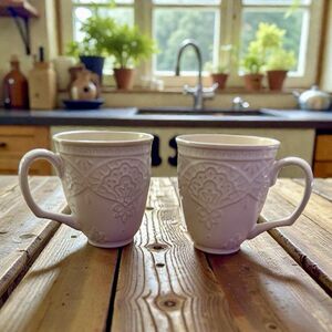 Pioneer Woman Farmhouse Lace 2-Piece Mug Set | Linen Off White | 17 oz | Ceramic
